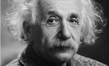 New Book on Albert Einstein Offers an Accessible and Engaging Introduction to the Influential Physicist’s Life and Work